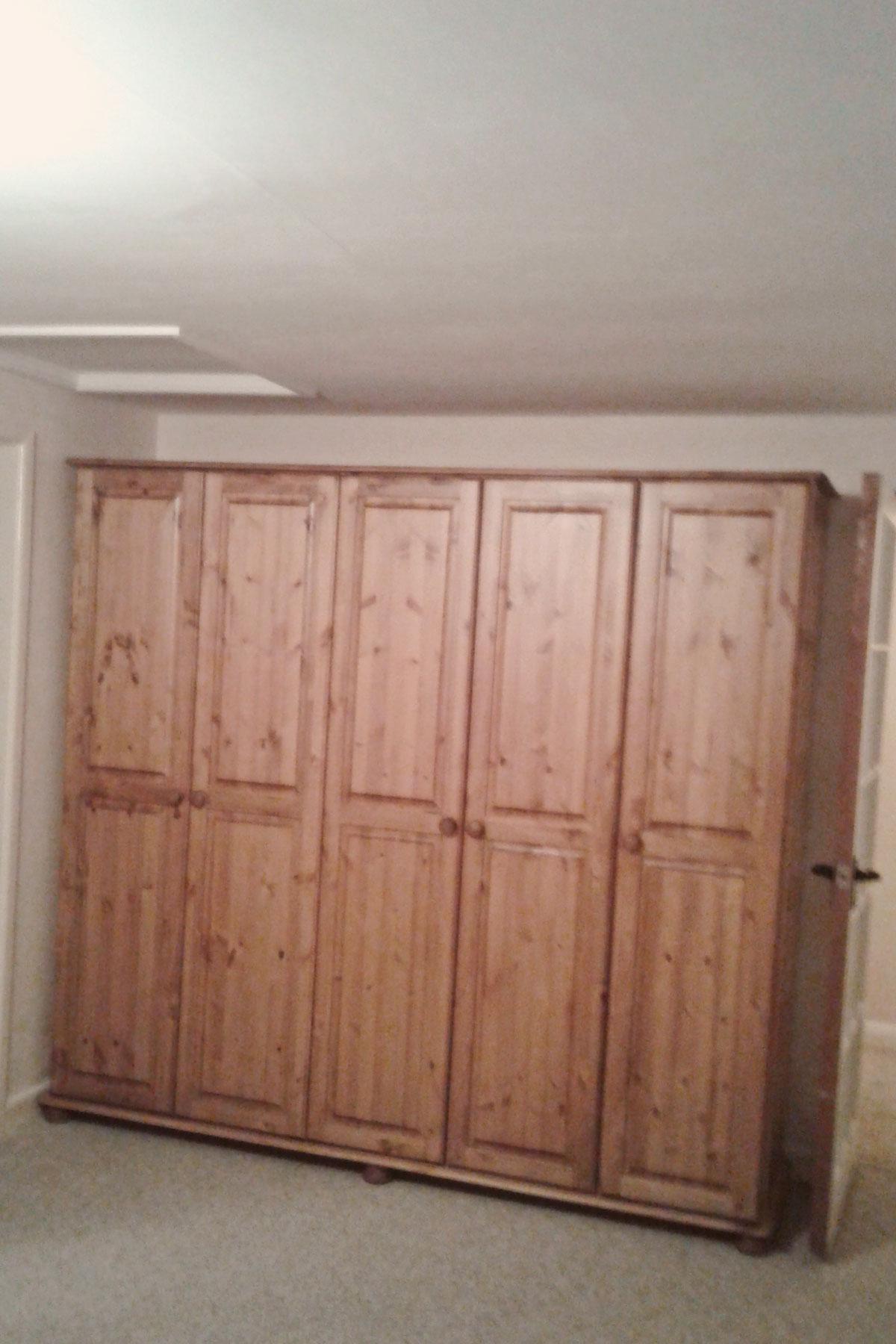 Large Pine Five Door Wardrobe