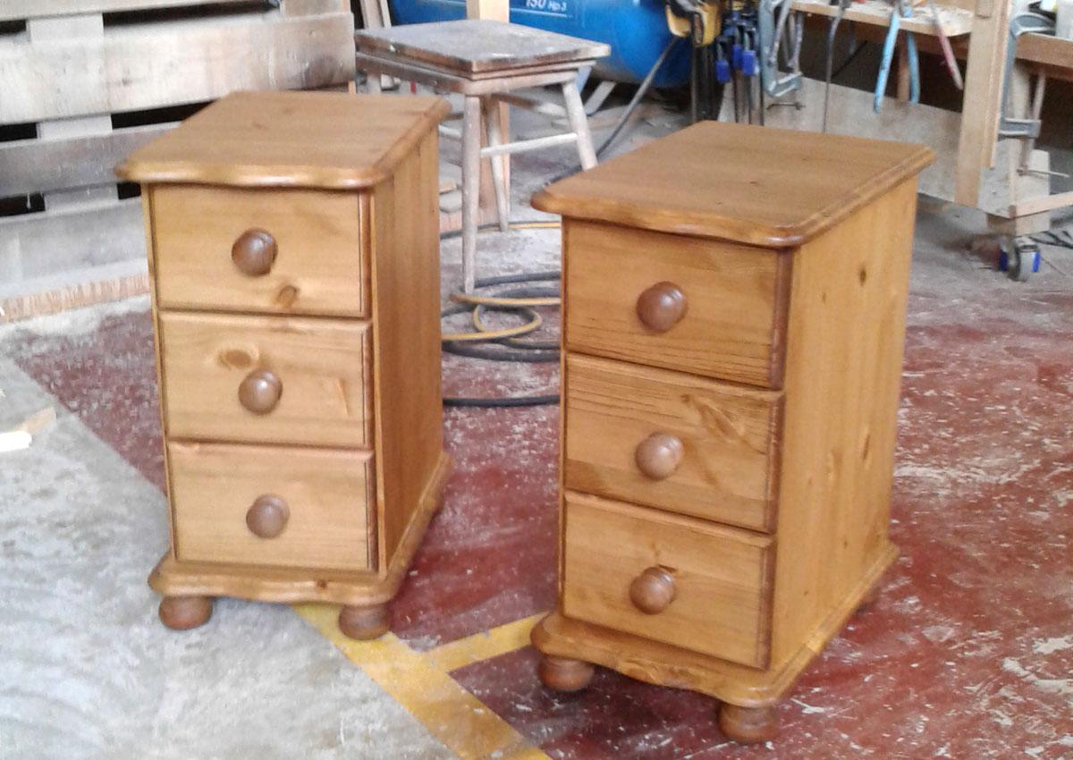 3 drawer bedside chests