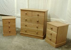 For your bedroom we can offer you various styles of oak wardrobes, dressing tables, chests of drawers, blanket chests and beds.